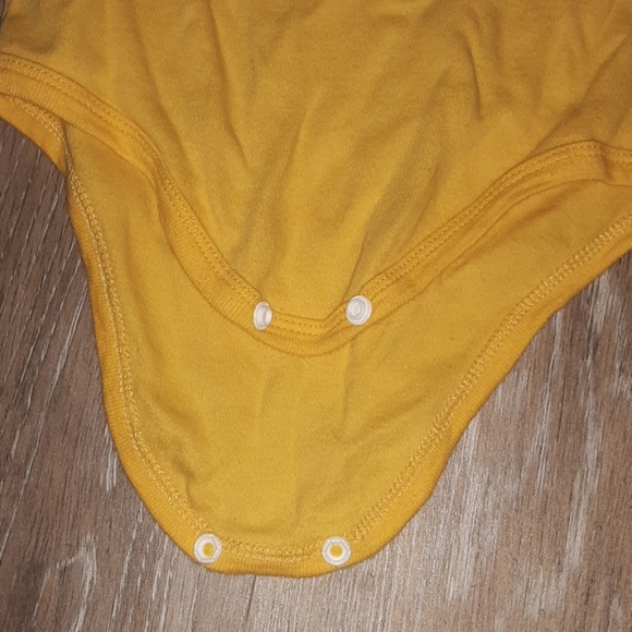 Winnie the Pooh onsie/costume 24 months - Picture 6 of 6